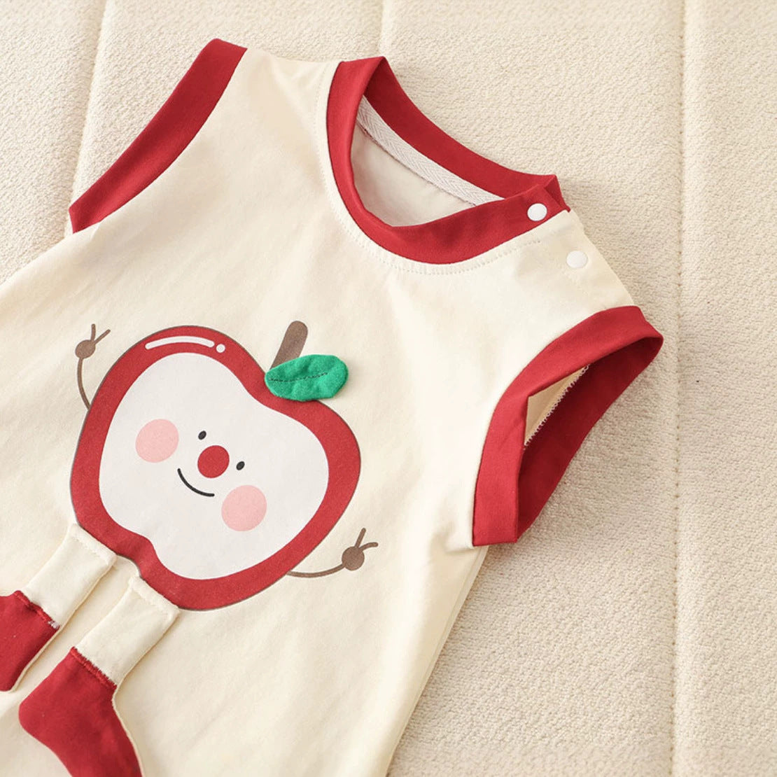Pelele sin mangas con dibujo de manzana roja - body ligero de algodón (0-12M)