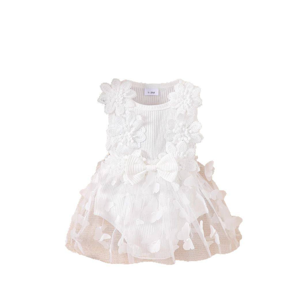 Tutina in tulle bianco con fiori – Body per occasioni speciali con fiori 3D e farfalle (0–18 mesi)