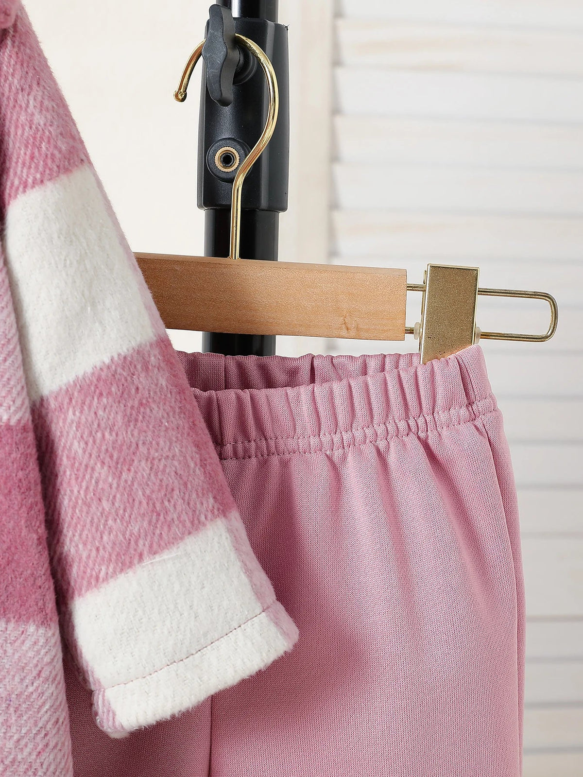 3-Piece Pink Plaid Baby Girl Outfit – Autumn Streetwear Set (6-36M)    Mimou Babywear