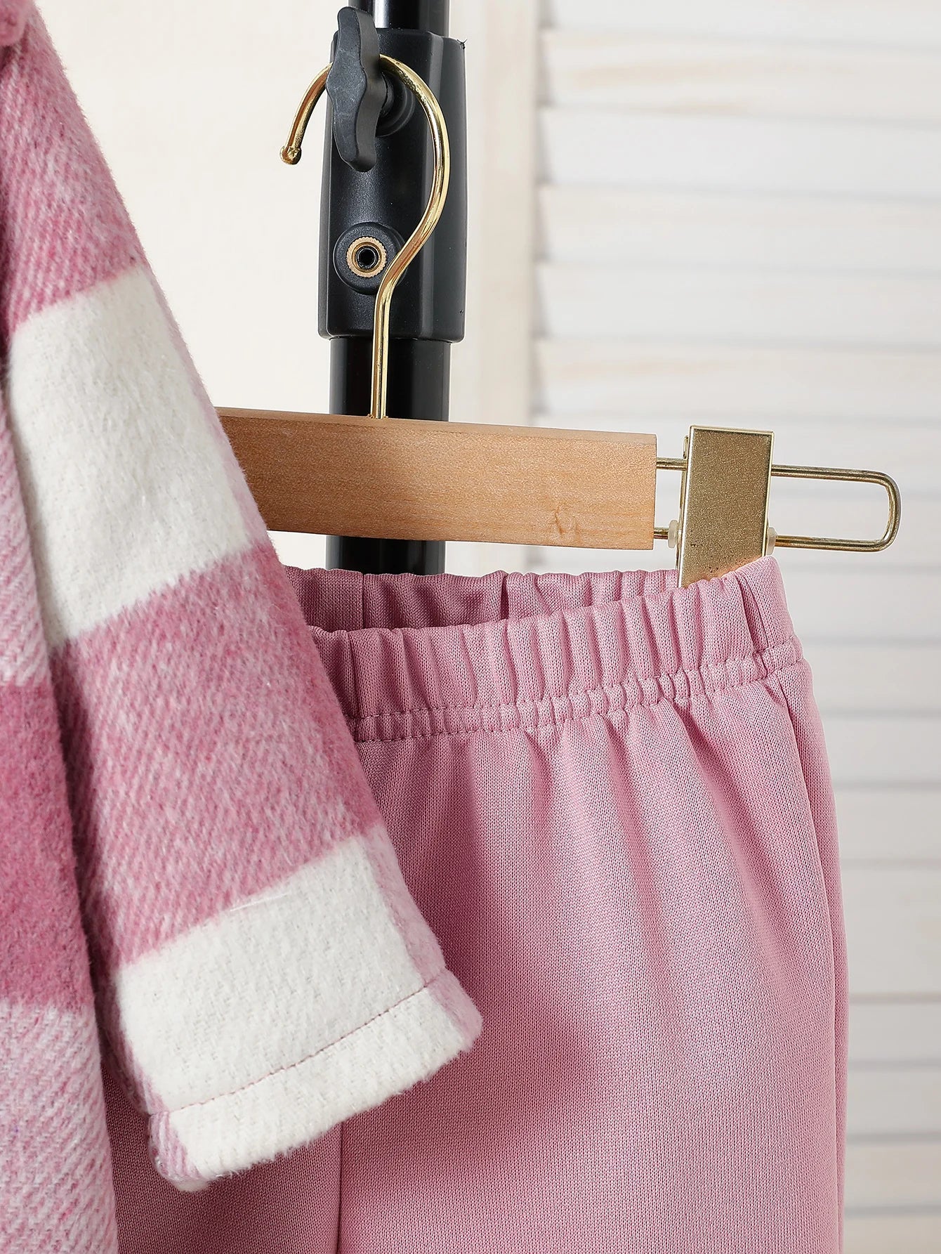 3-Piece Pink Plaid Baby Girl Outfit – Autumn Streetwear Set (6-36M)    Mimou Babywear