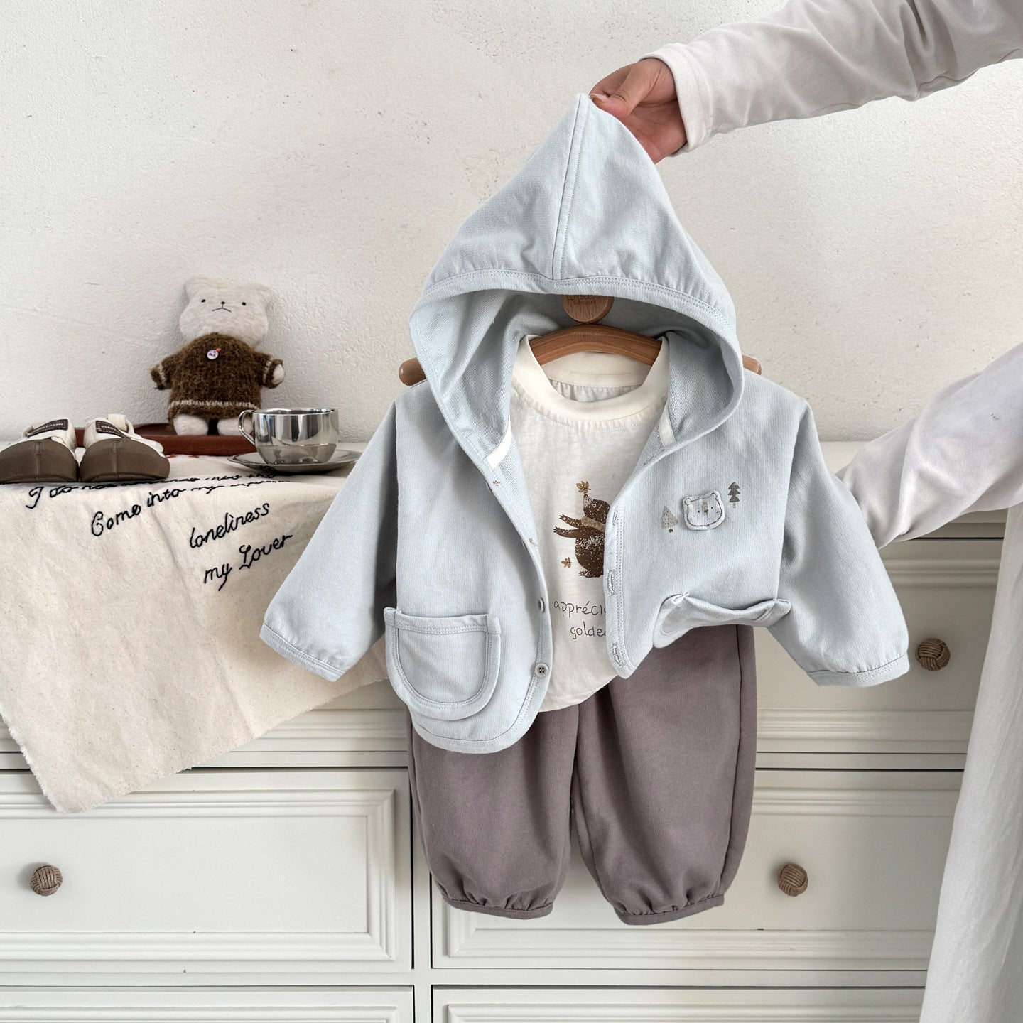 Little Forest Bear 3-Piece Set – Hooded Jacket, Bodysuit & Jogger Pants (3M–3Y)