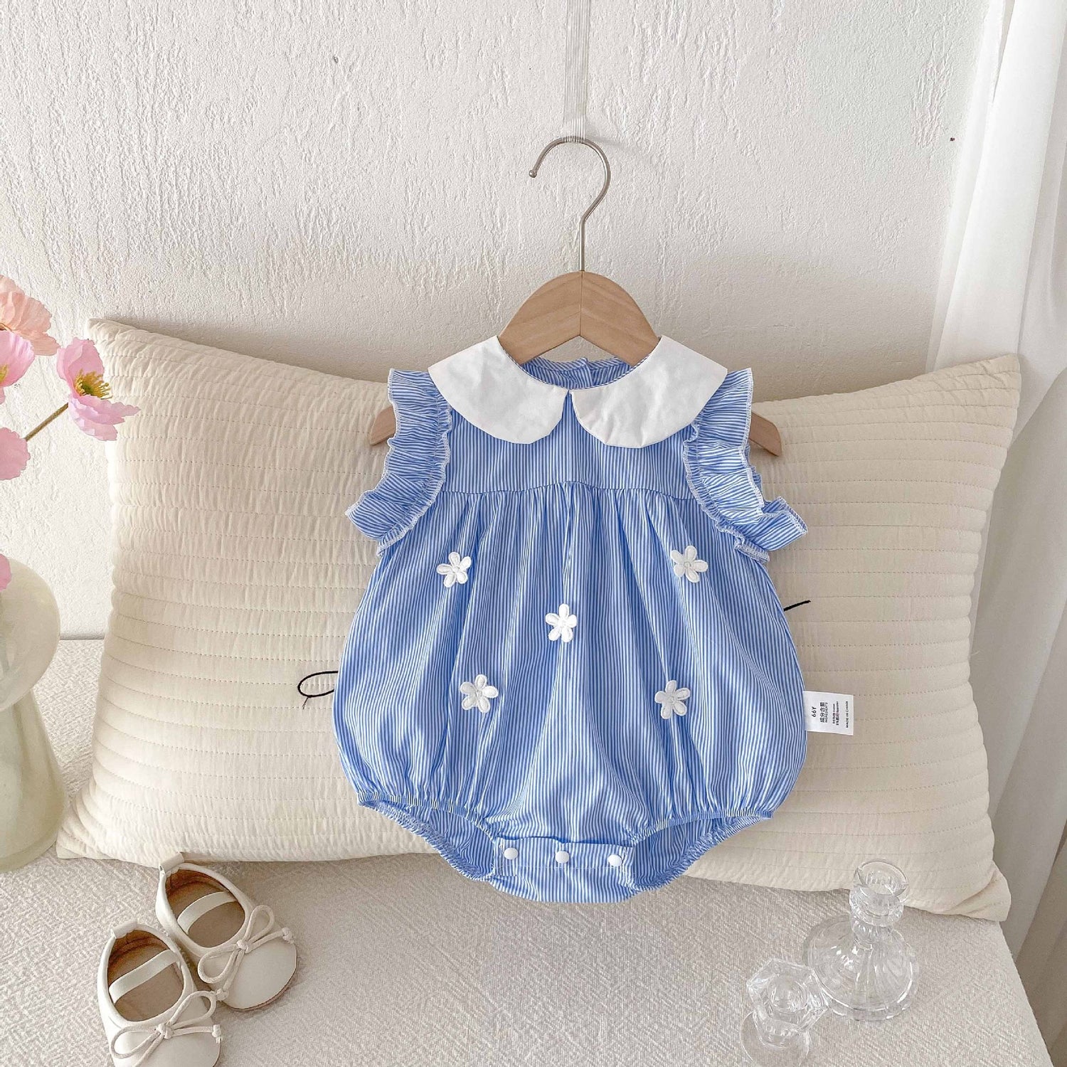 Blue Stripe Daisy Bubble Romper – Peter Pan Collar Flutter Sleeve Bodysuit (0–18M)