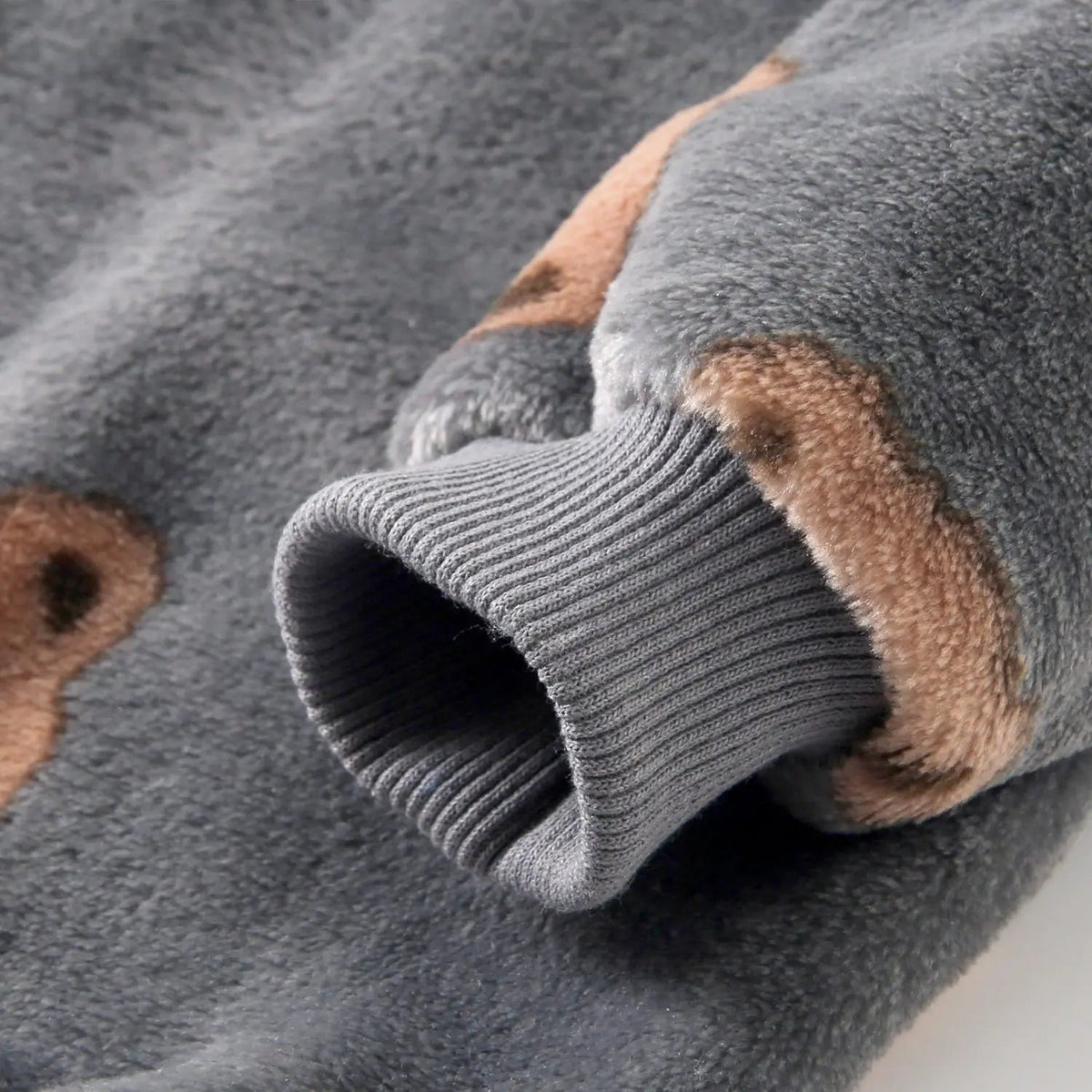 Little Bear Winter Warm 2-Piece Set – Long-Sleeve Top & Trousers for Kids    Mimou Babywear