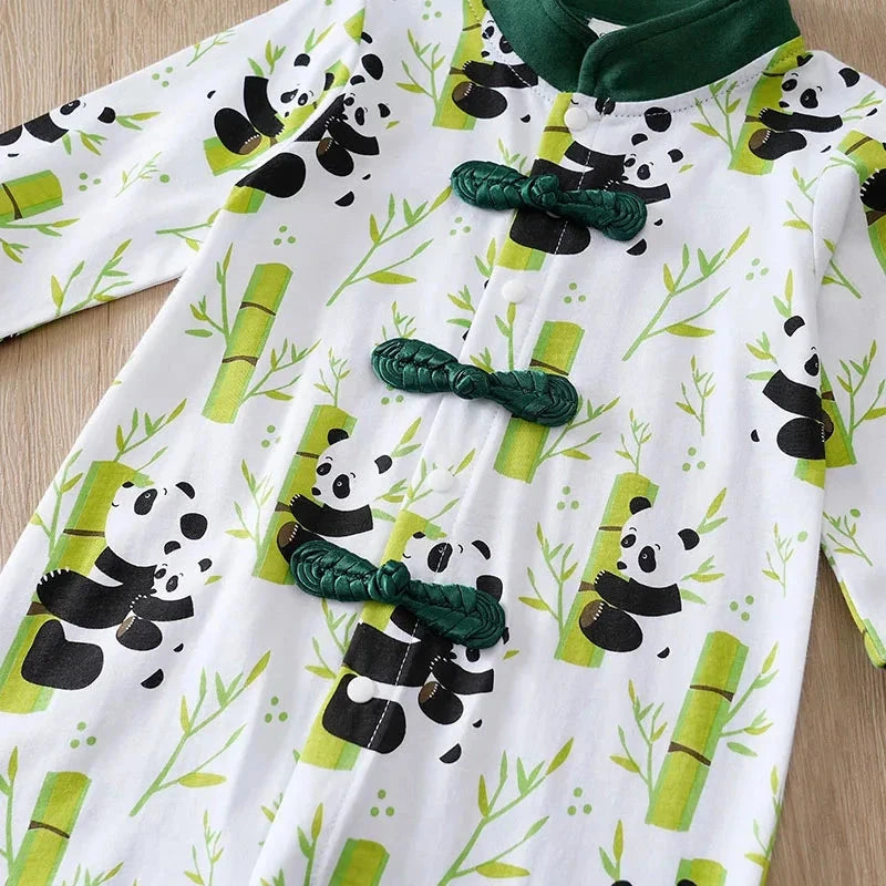 Nuova tuta da bambino in stile cinese con design con fibbia in puro cotone e vestiti primaverili e autunnali con stampa panda    Mimou Babywear